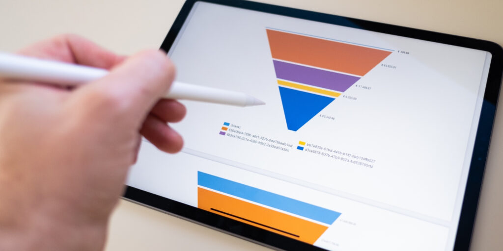Marketing Funnel: Stages, Tactics & Mistakes to Avoid